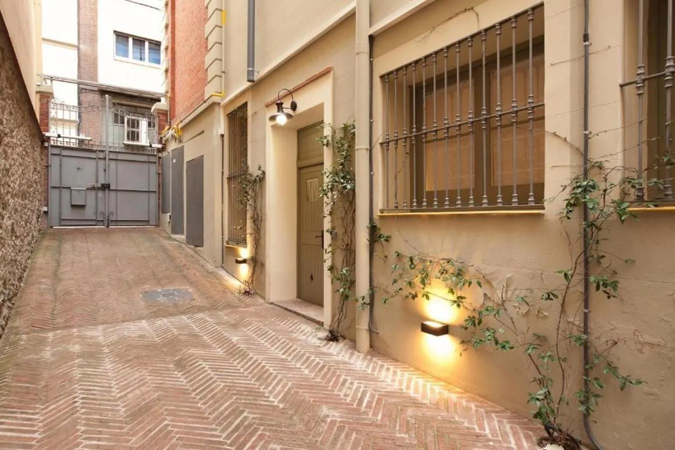 Romantic In Trendy Gracia Barcelone Appartement