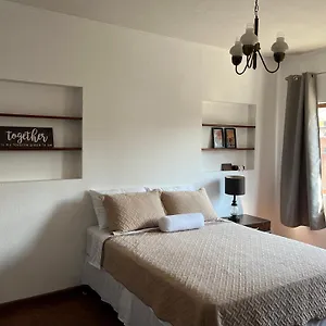 cozy-apt-at-centro-historico.guatemalaantiguahotels.com/